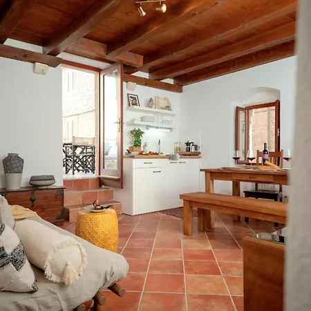 Casa Marlonito
